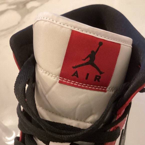 Jordan Chicago mid - Picture 10 of 11